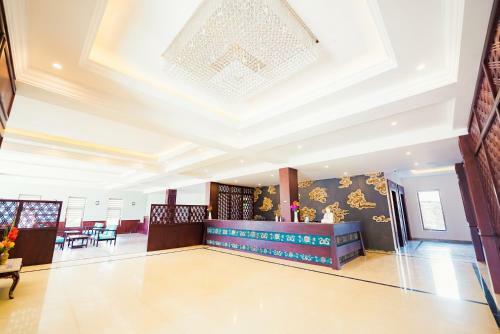 Samaya Hotel