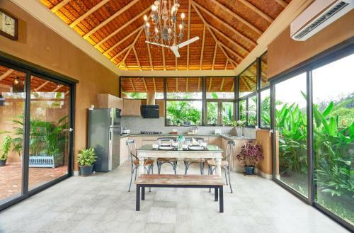 Ivy Villa