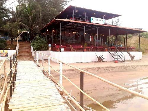 Hotel The Riverside