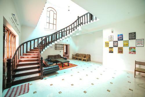 Villa Tvj White House