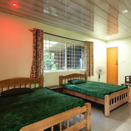 Hostal Riverside - Hidden Valley