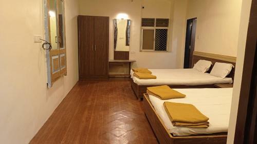 Preeti Hotel