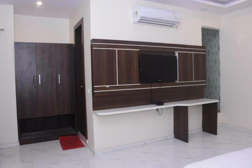 Ihs Hotels