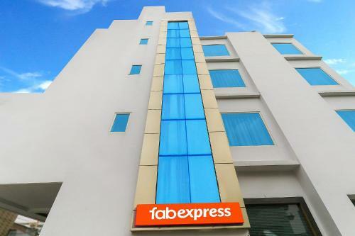 Hotel Fabexpress Global Inn Gold
