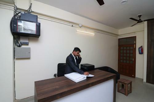 Hotel Oyo Flagship 27925 Kotra House Gomtinagar