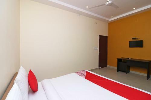 Hotel Oyo Flagship 27925 Kotra House Gomtinagar