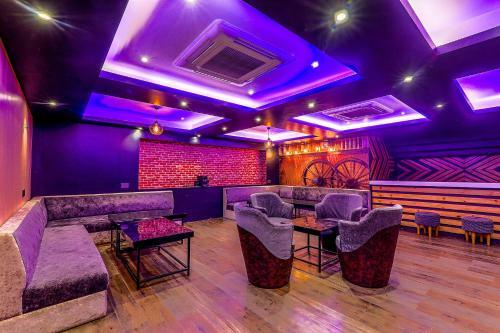 Fabhotel Surya Grand Gomti Nagar