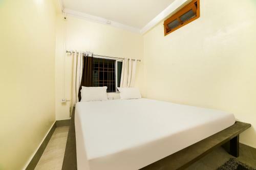 Spot On 73658 Hotel Sumitra