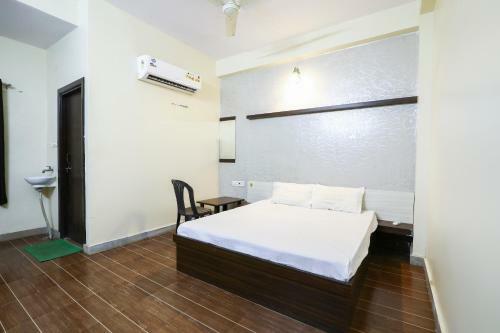 Spot On 73658 Hotel Sumitra