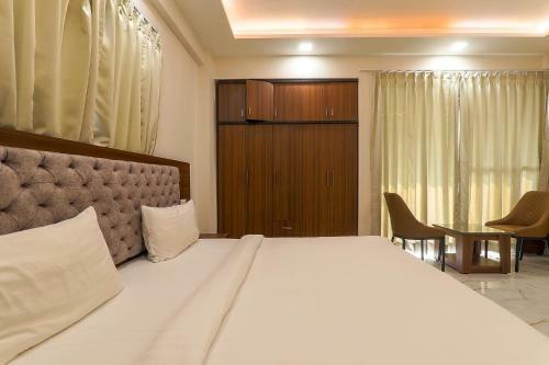 Fabhotel Vs Bandhan
