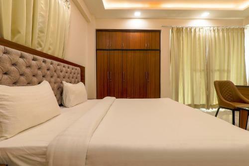 Fabhotel Vs Bandhan