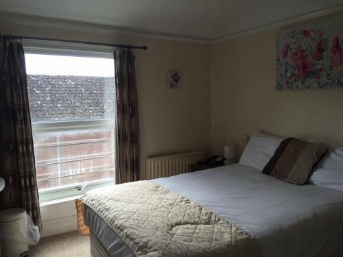 Bed & Breakfast The Pines Guest Accommodation