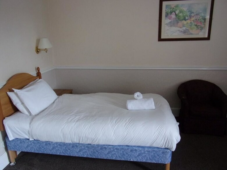 Richmond Arms Hotel