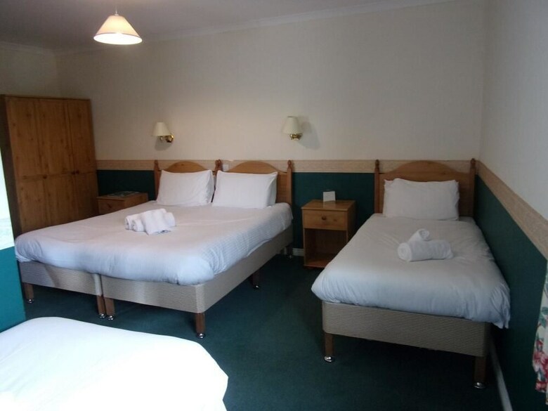 Richmond Arms Hotel