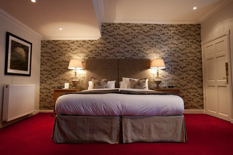 The Townhouse Hotel