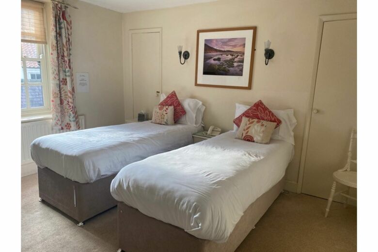 Hotel Oyo The Leven