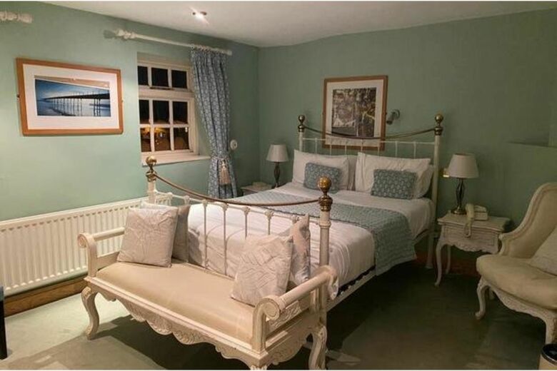 Hotel Oyo The Leven