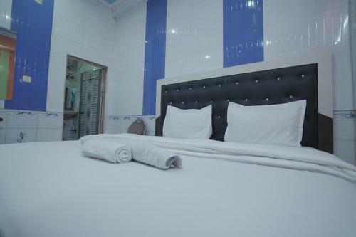Hotel Sanjay Royal By Wb Economy