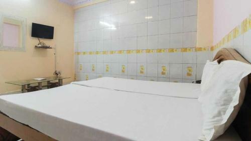 Hotel Sanjay Royal By Wb Economy
