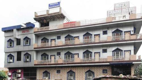 Hotel Sanjay Royal By Wb Economy