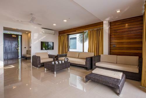 Villa Saffronstays De La Mer
