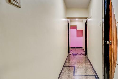 Hotel Oyo 49003 Avenue Residency And Lodging