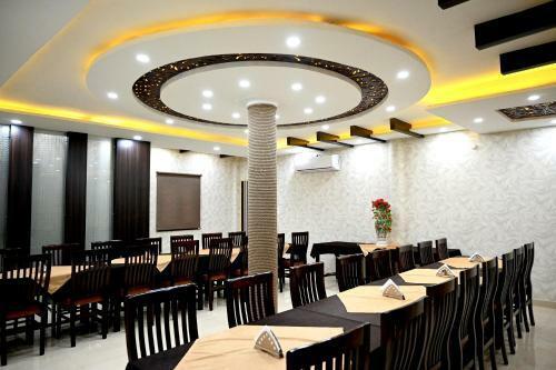 Hotel No Problem Guest House