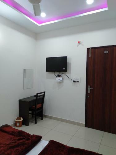 Hotel No Problem Guest House