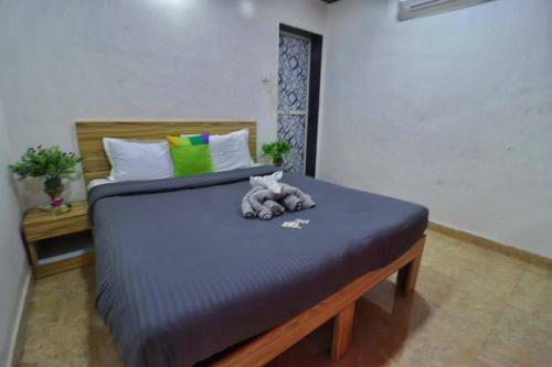 3 Bhk Lingmala Villa W Common Pool