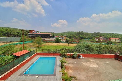 3 Bhk Lingmala Villa W Common Pool