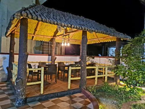 Nilgiri Villa With Swimming Pool