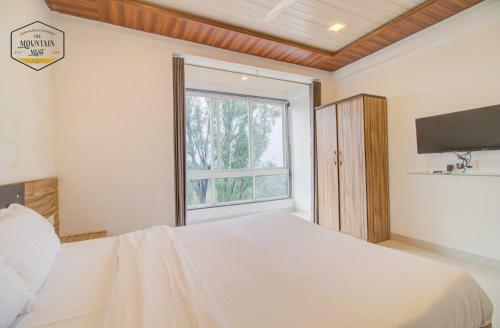 The Mountain Mist Hotel