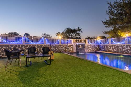 5 Bhk Luxurious Villa With Private Pool ! Kingston Villa Lonavala !