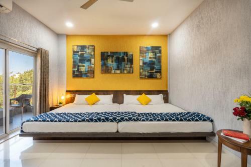 5 Bhk Luxurious Villa With Private Pool ! Kingston Villa Lonavala !