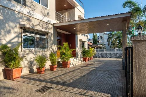 5 Bhk Luxurious Villa With Private Pool ! Kingston Villa Lonavala !