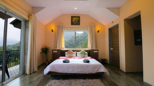 Leisurely Casa By The Hills, Pawna Lake