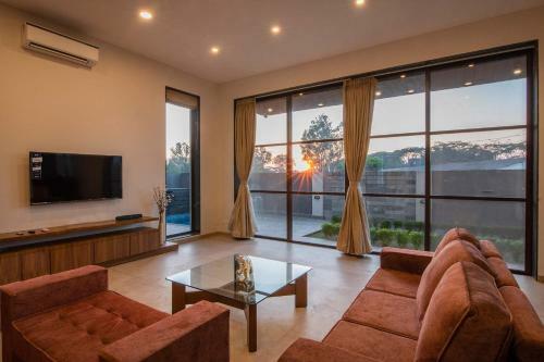 Villa Stayvista At Hillside Cove