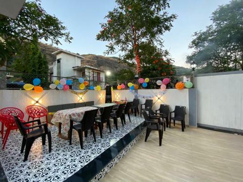 Capetown Villa With Pool, Jacuzzii, Dj, & Hot Bath Tub