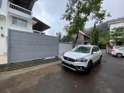 Capetown Villa With Pool, Jacuzzii, Dj, & Hot Bath Tub
