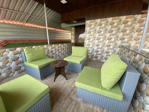 Capetown Villa With Pool, Jacuzzii, Dj, & Hot Bath Tub