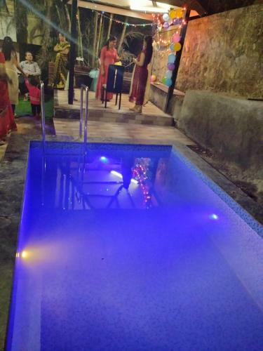Friendzz Villa