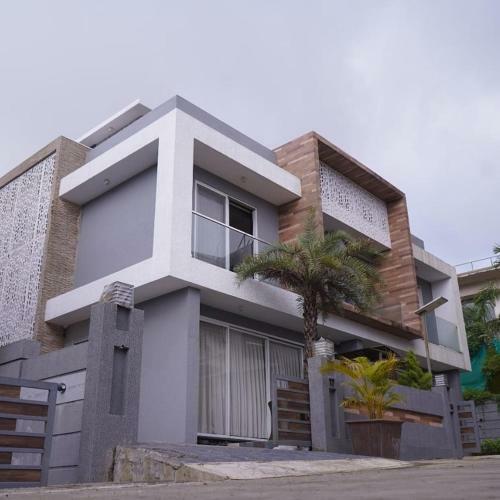 Stay 5 Villas