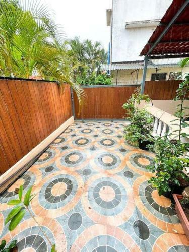 Corner House, Lonavla By Meheru-2bhk Villa With Pool