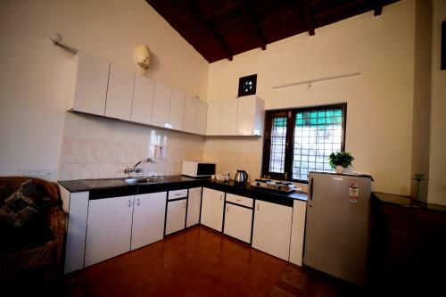 Villa Sky Touch Cottage & Stays