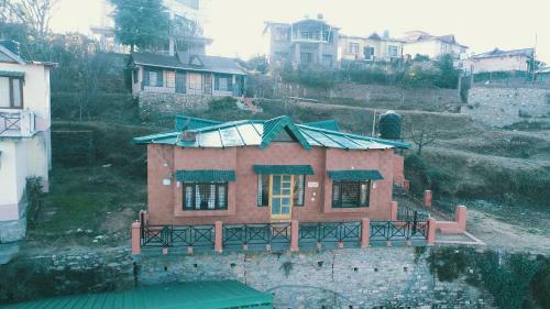 Villa Sky Touch Cottage & Stays