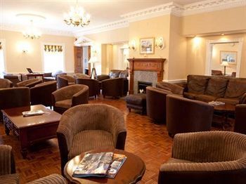 Elme Hall Hotel