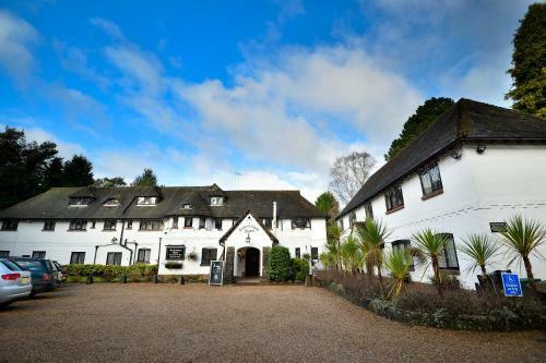 Roundabout Hotel