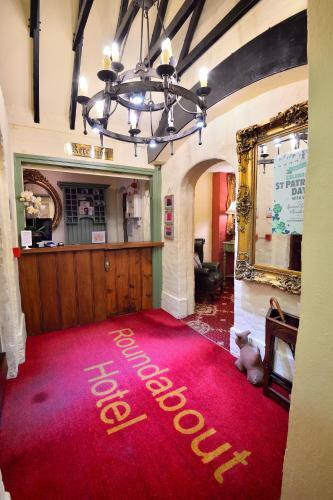Roundabout Hotel