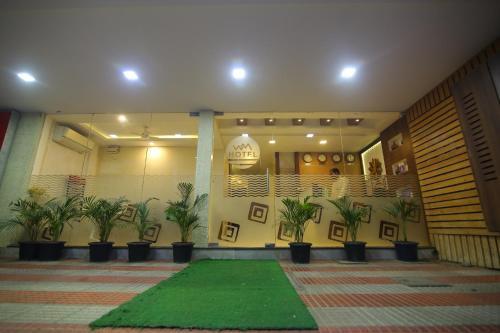 Hotel White Mount