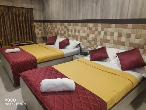 Hostal J.j.s Park Inn Guest House